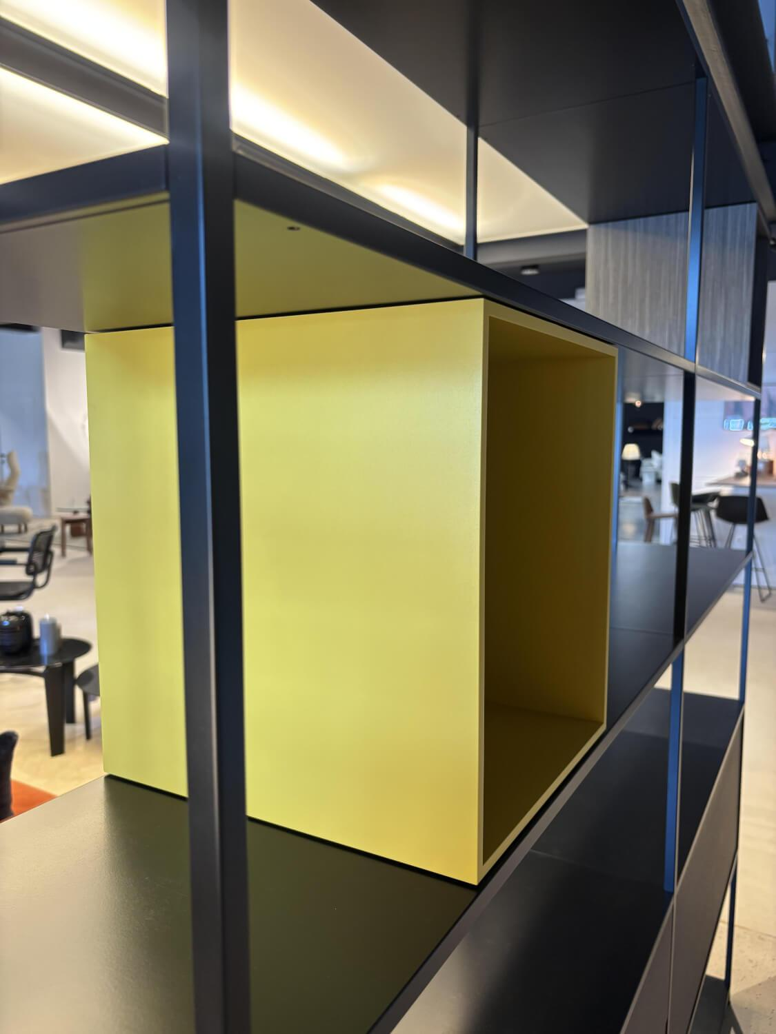 MDF Italia - Regal Minima 3.0 Holz Grau Matt Lasiert Gestell Aluminium Schwarz - 2