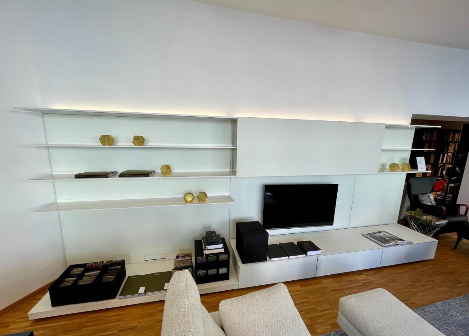 Rimadesio - Wall unit lacquer Bianco Latte Opaco White Including lighting - 3