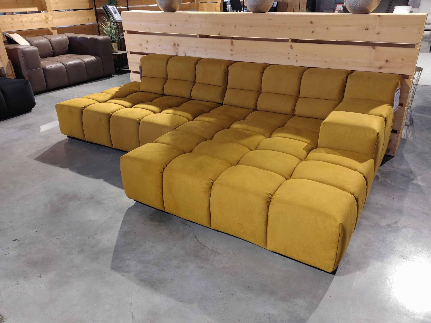 Designwerk - Ecksofa Mit Megahocker Temple Stoff Cheyenne Mustard Füße Metall Schwarz Inklusive Sitztiefenverstellung - 2