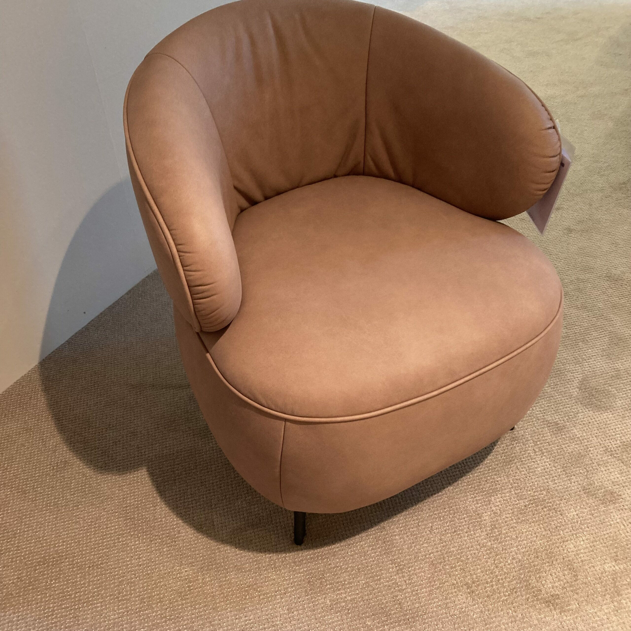 himolla - Sessel Salzburg Leder Leonessa Lachs Rosa Beige Füße Metall Anthrazit Pulverbeschichtet  - 4