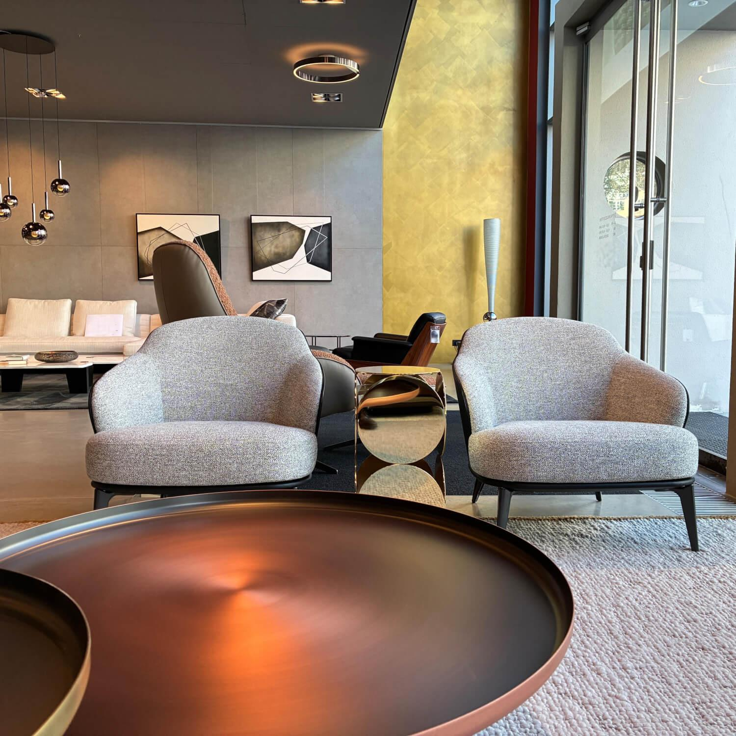 Minotti - 2er Set Sessel Leslie Innen Stoff Douglas Granitto Grau Außen Leder Pelle Aspen Carbone Schwarz Füße Aluminium Zinnfarbig Lackiert - 5