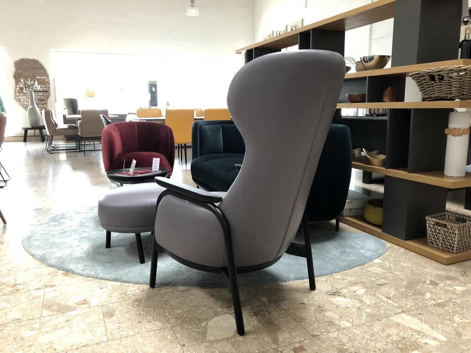 Wittmann - Sessel Vuelta Leder Color Lilac Grau Füße Buche Schwarz Gebeizt mit Hocker - 3