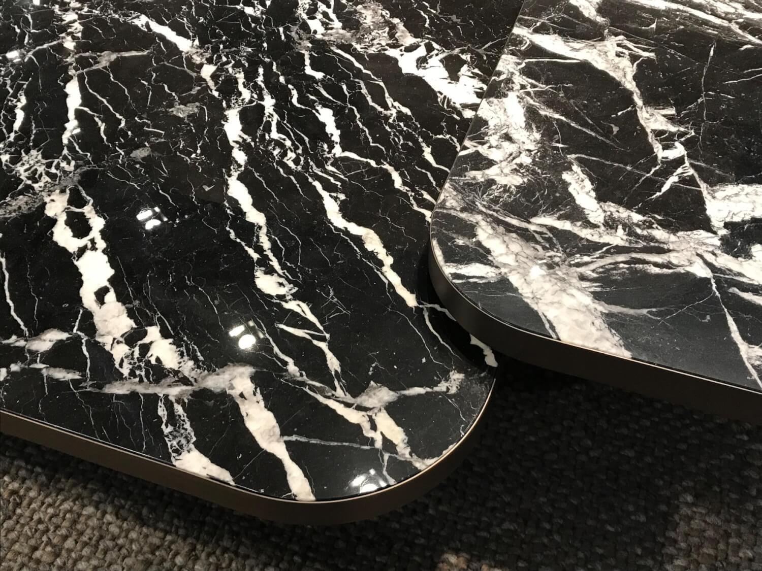 ClassiCon - 2er-Set Couchtische Bow Coffee Table Platte Nero Marquina Marmor Fuß Messing Brüniert - 4