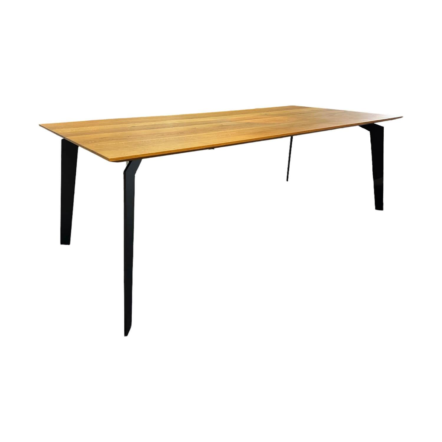 Kattwinkel - Esstisch Volt Platte Eiche Massiv Natur Geölt Vierfußgestell Flachstahl Schwarz Pulverbeschichtet - 1