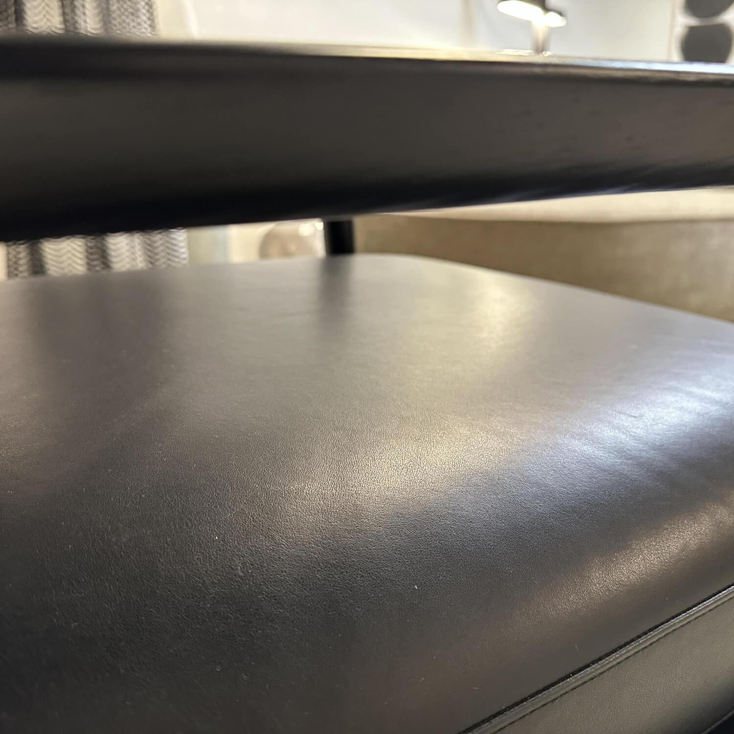 Bielefelder Werkstätten - Sessel Gatsby Leder Provence Schwarz mit Rückenkissen Gestell Esche Schwarz Gebeizt - 7