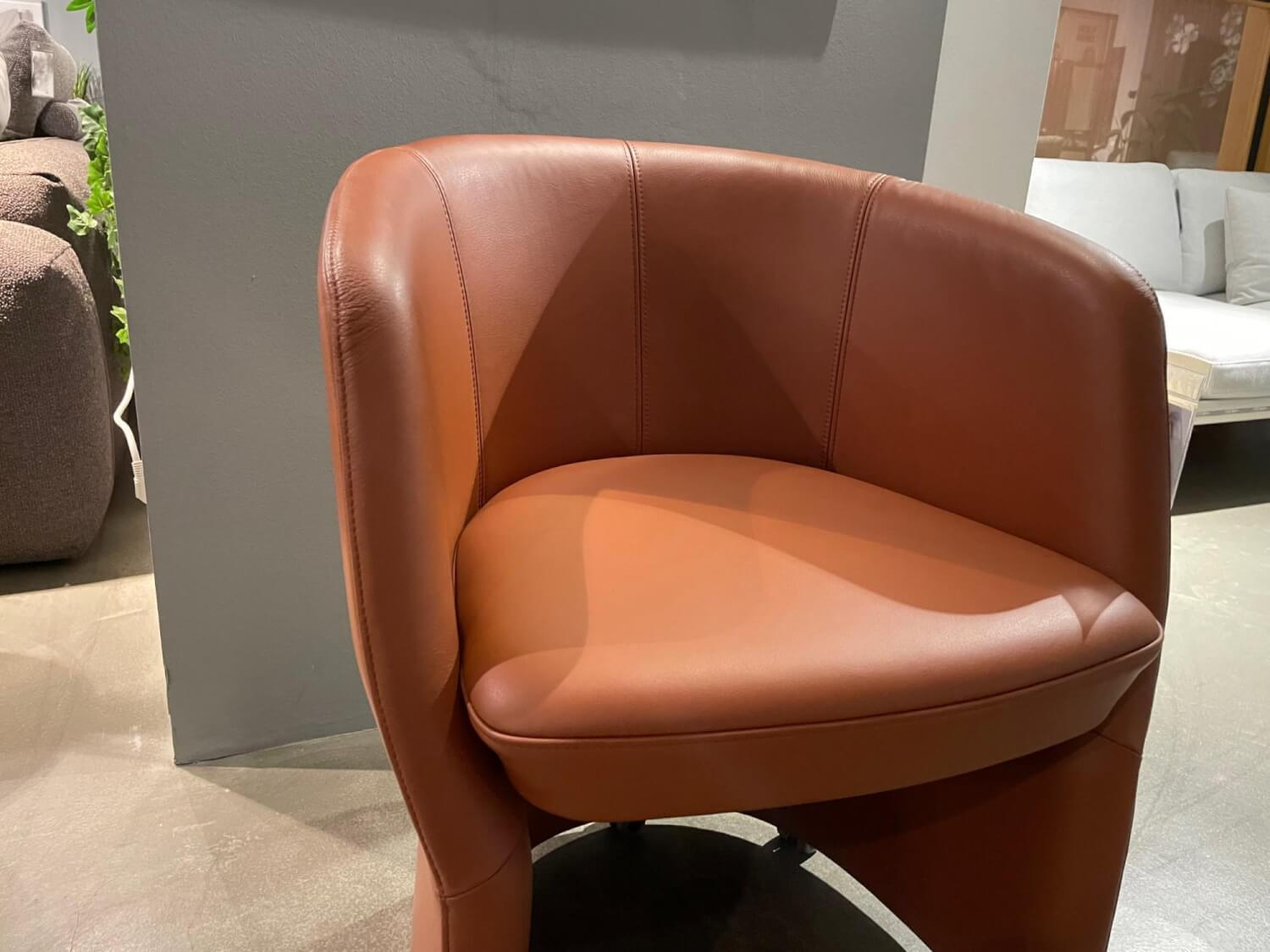 Rolf Benz - Armchair Eni Leather 38 112 Medium Copper Brown With Castors Plastic Black - 3