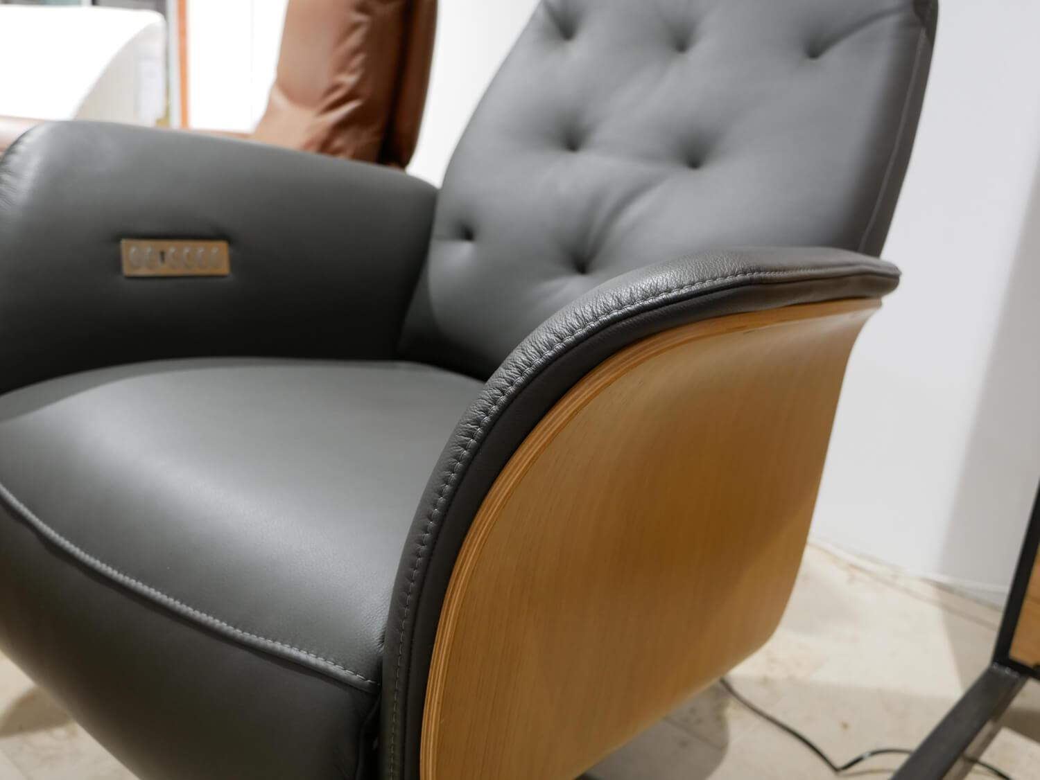 Natura - Drehsessel Aberdeen Leder WM Anthrazit Fuß Edelstahl mit Herzwaage - 4