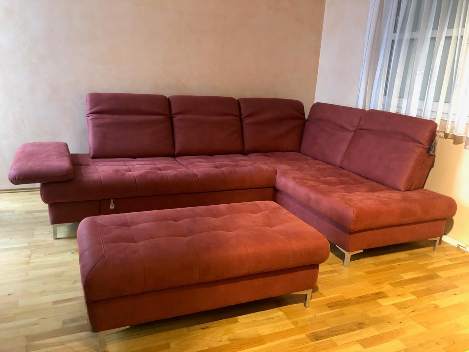 Dietsch - Ecksofa Family Relax 3 Stoff Deluxe Ziegel Rot Füße Metall Mit Bettauszug Inklusive Hocker - 2