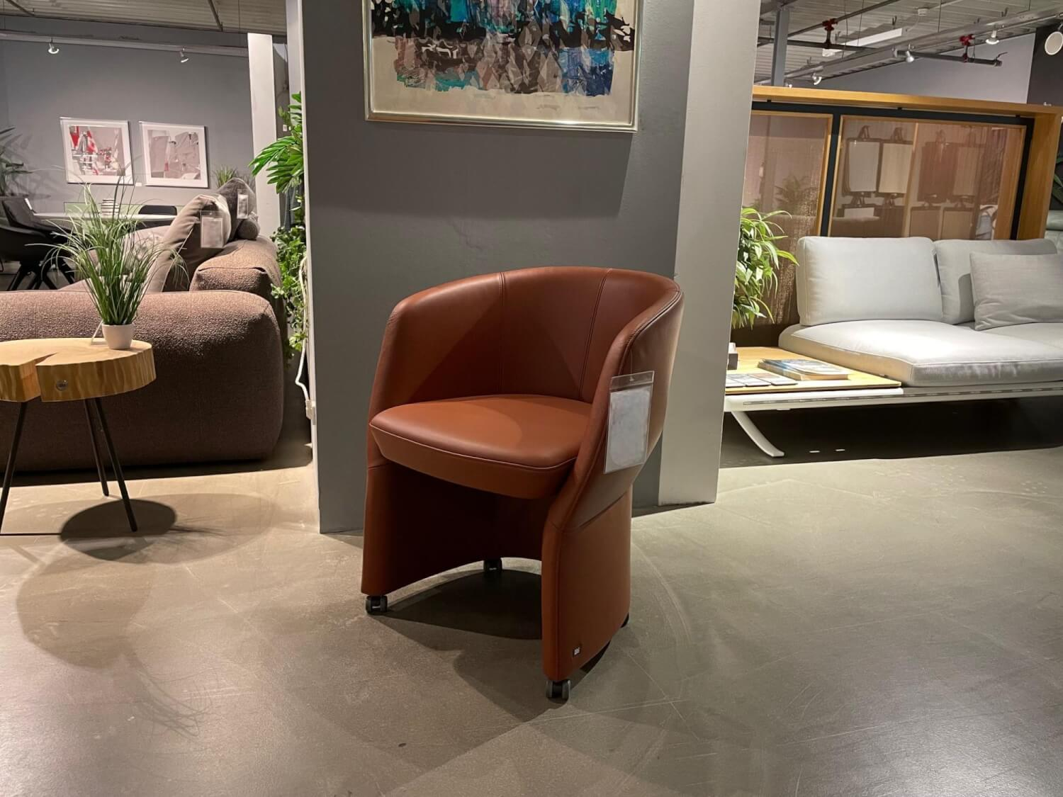 Rolf Benz - Armchair Eni Leather 38 112 Medium Copper Brown With Castors Plastic Black - 2