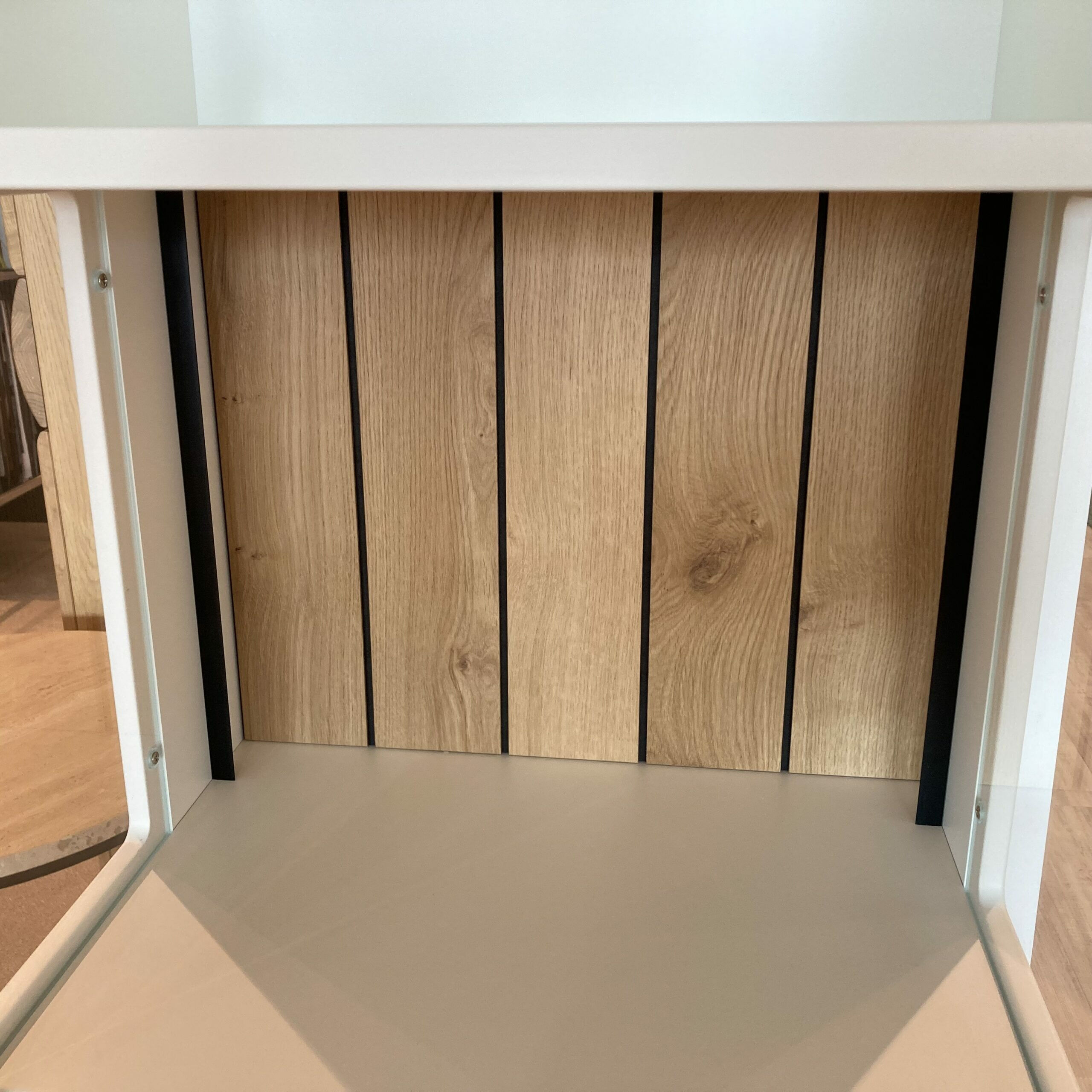 Wöstmann - Vitrine Werne Lack Weiß Balkeneiche Stark Gebürstet LED-Beleuchtung - 3