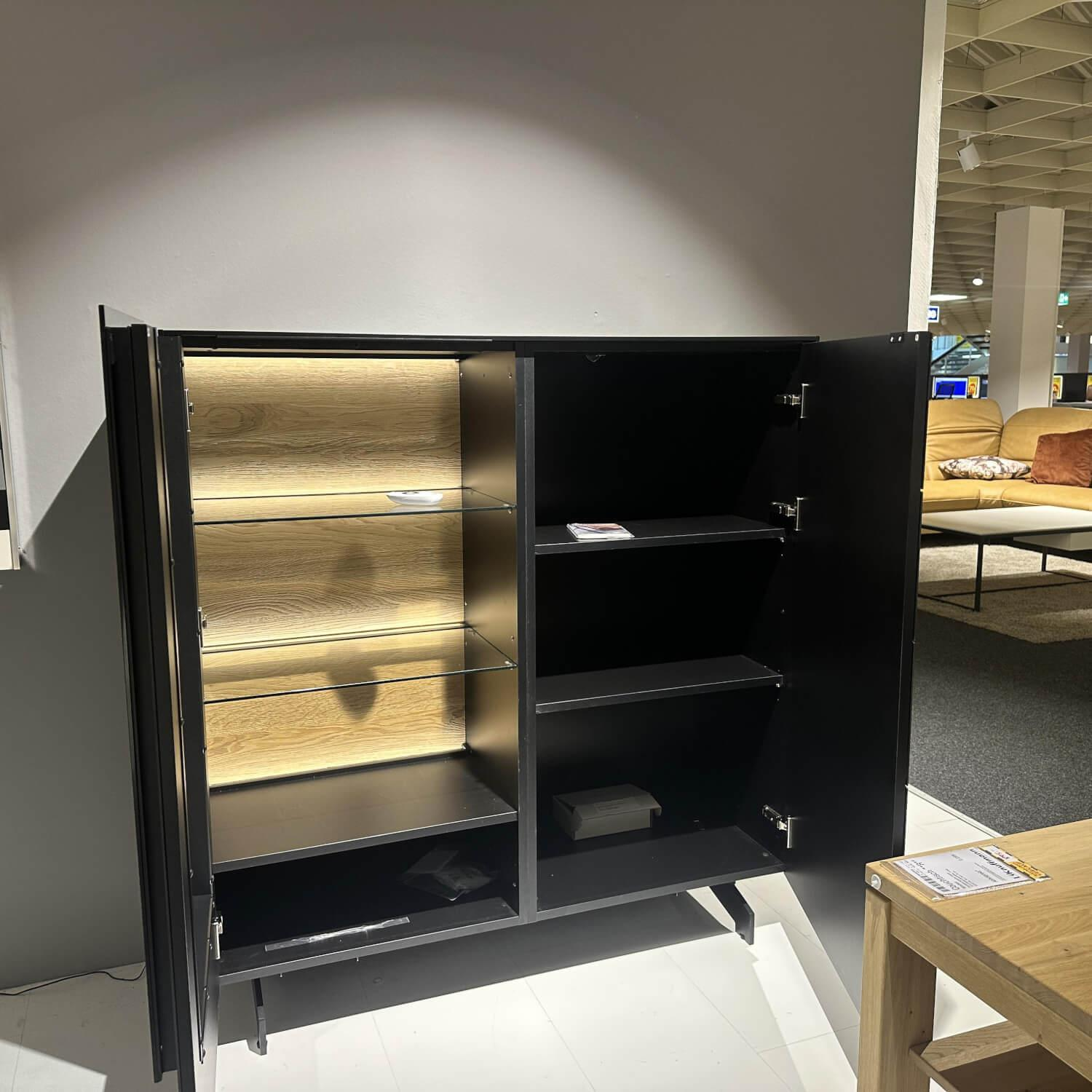 Musterring - Highboard Q Media 2.0 Lack Mattglas Schwarz Rückwand Eiche Massiv Mit Beleuchtung - 5