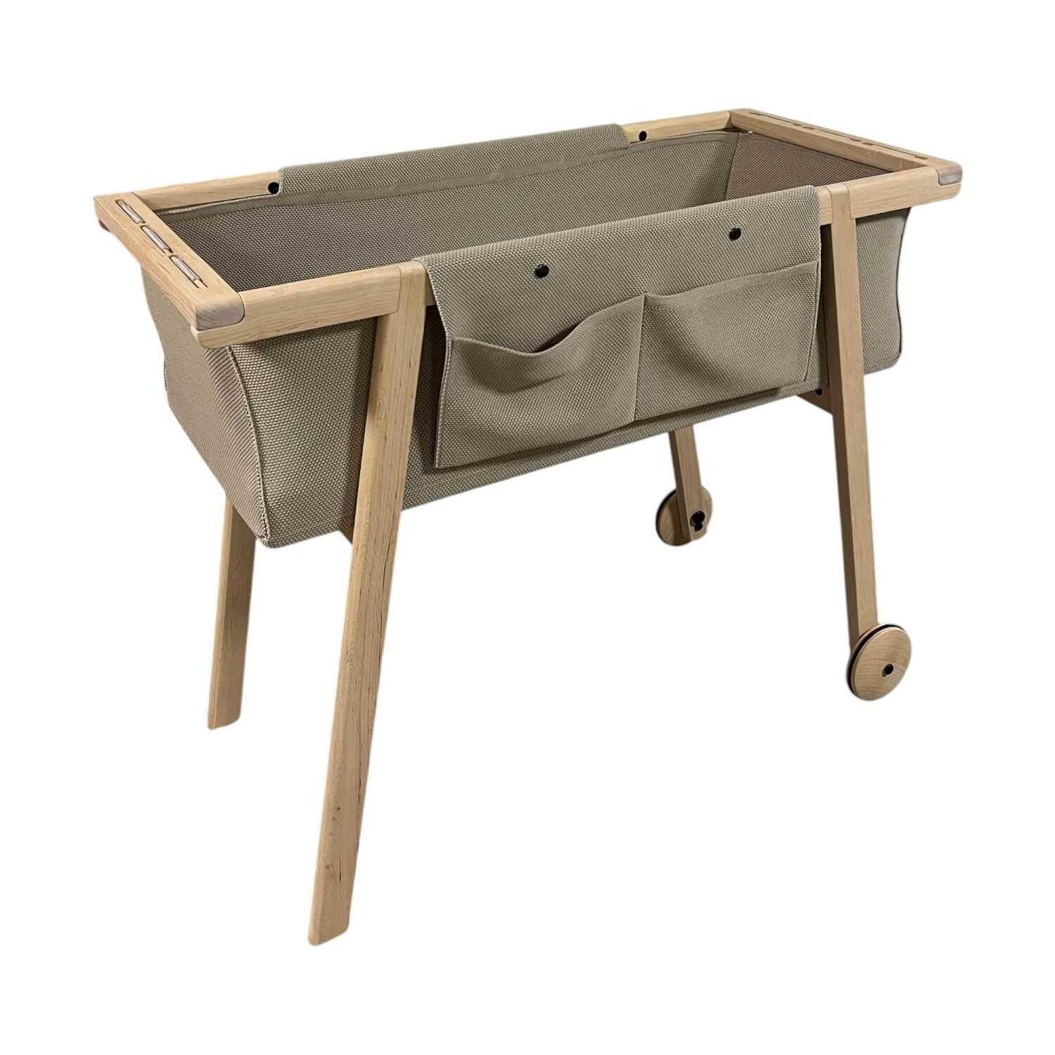 Team 7 - Babybett Kids Stoff Grau Beige Gestell Erle Weißöl Inklusive Matratze - 1