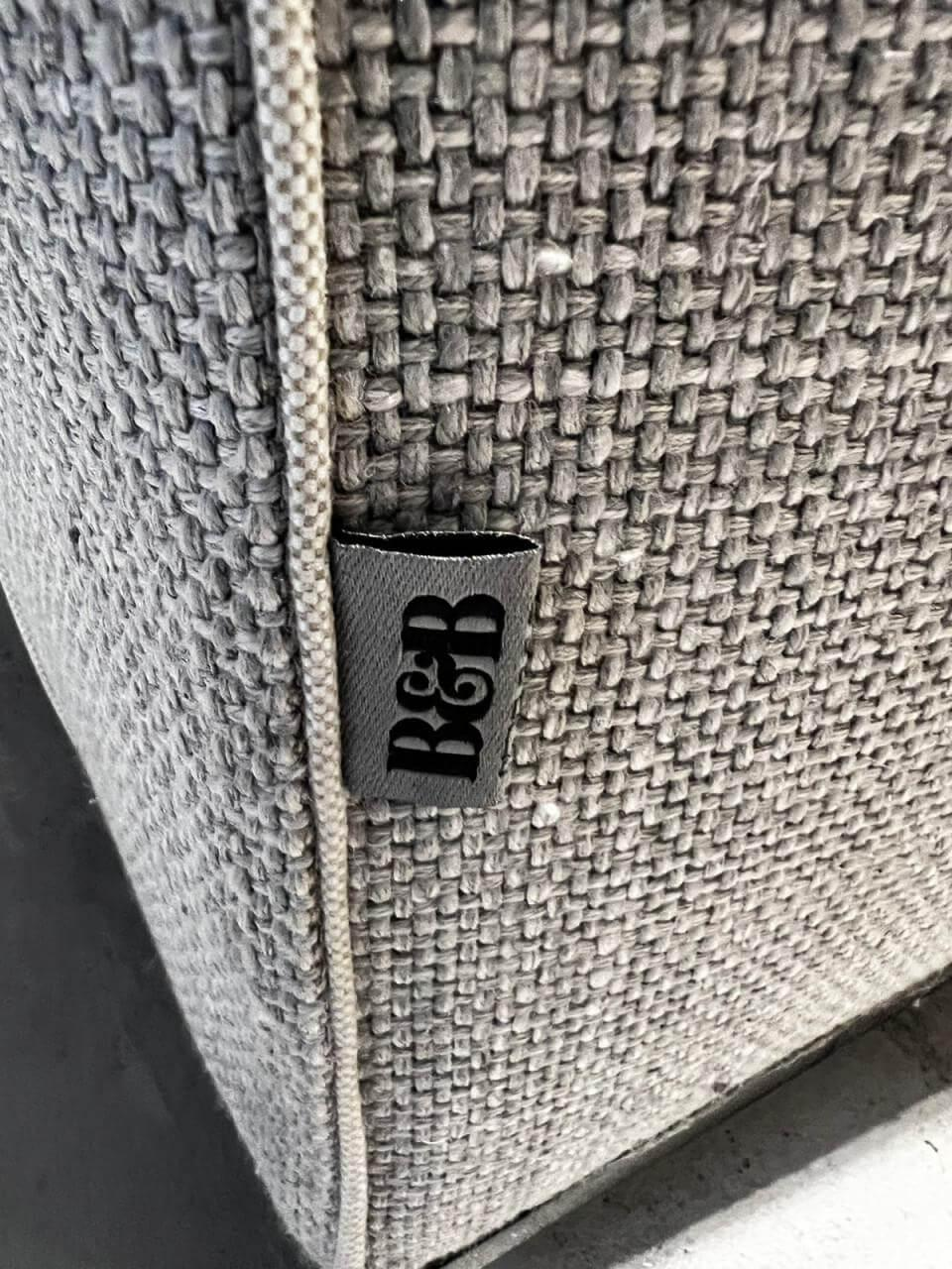 B&B Italia - Ecksofa Richard Stoff Spora Hellgrau Grau Profil Stoff Bellano Sandfarben Beige Gestell Schwarz Verchromt Mit Kissen - 2