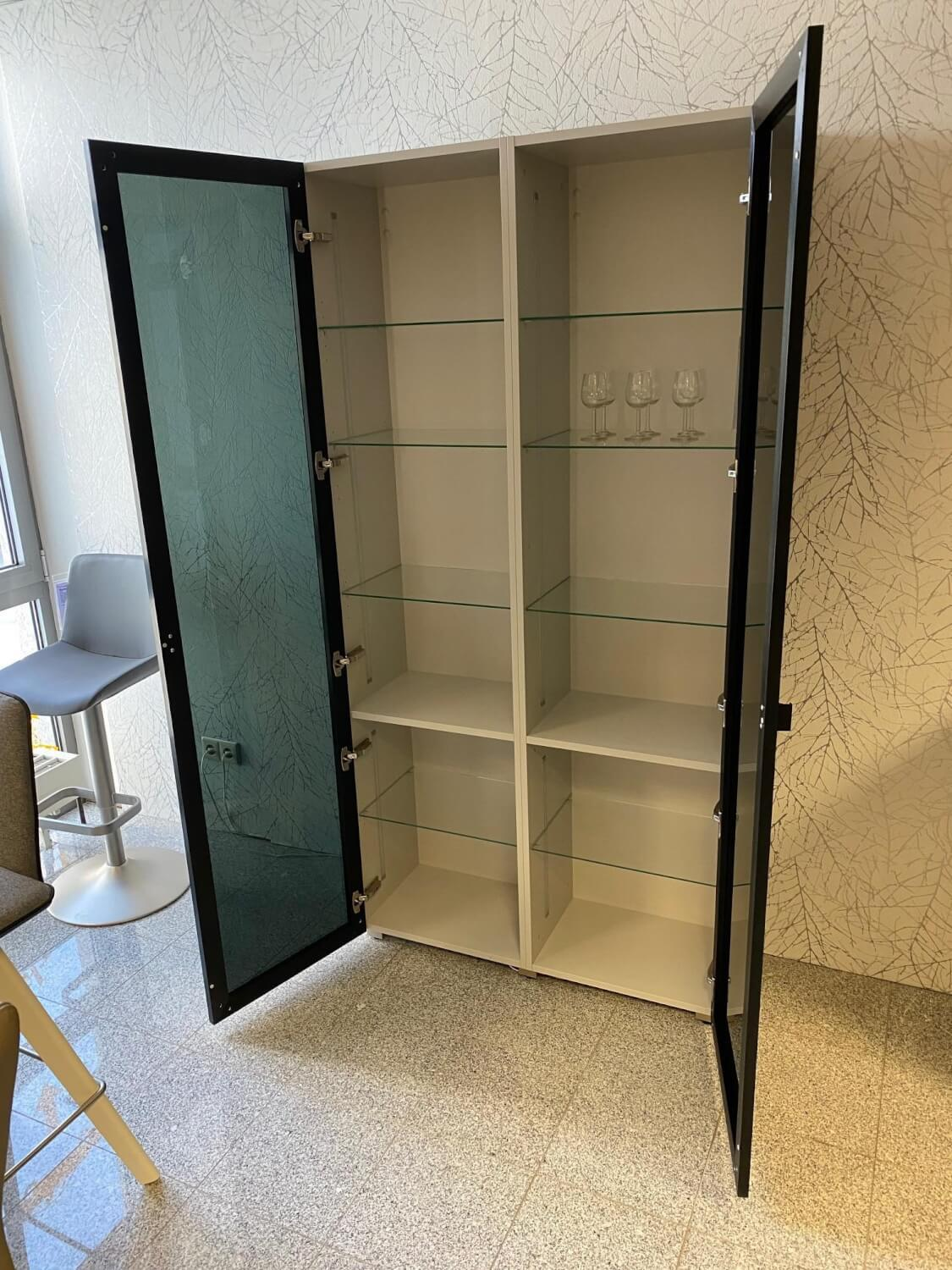 Häcker - Vitrine Modell AV 2135 Schwarz Metalllack Innen Lichtgrau - 9