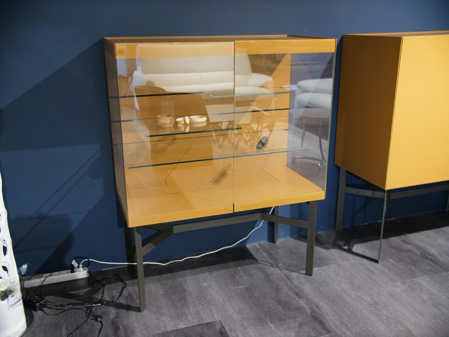Interlübke - Vitrine Just Cube Light Glas Masala Gelb Gestell Lack Bronze Metallic - 3