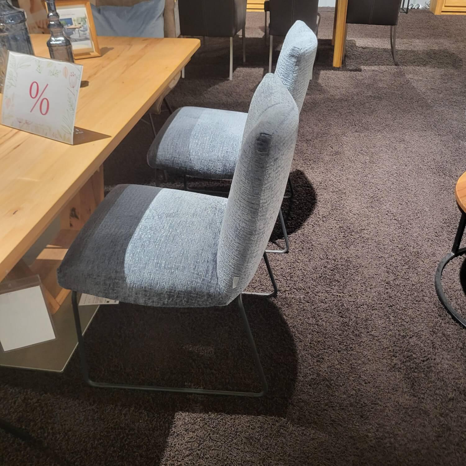 Natura - 4er Set Stuhl Calgary Chenillestoff Hellblau Kufe Metall Anthrazit Pulverbeschichtet - 7