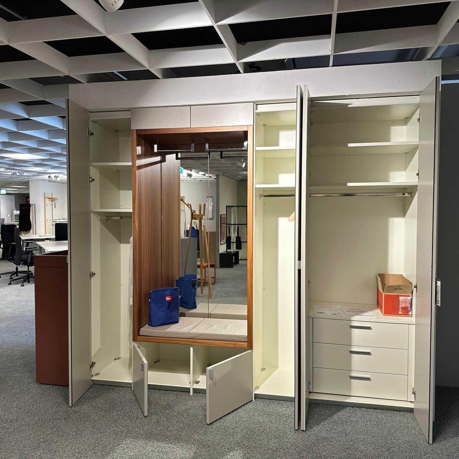Hülsta - Garderobe Multi Forma Lack Seidengrau Akzent Kernnussbaum Sitzpolster Kunstleder S453 Taupe Beige - 3