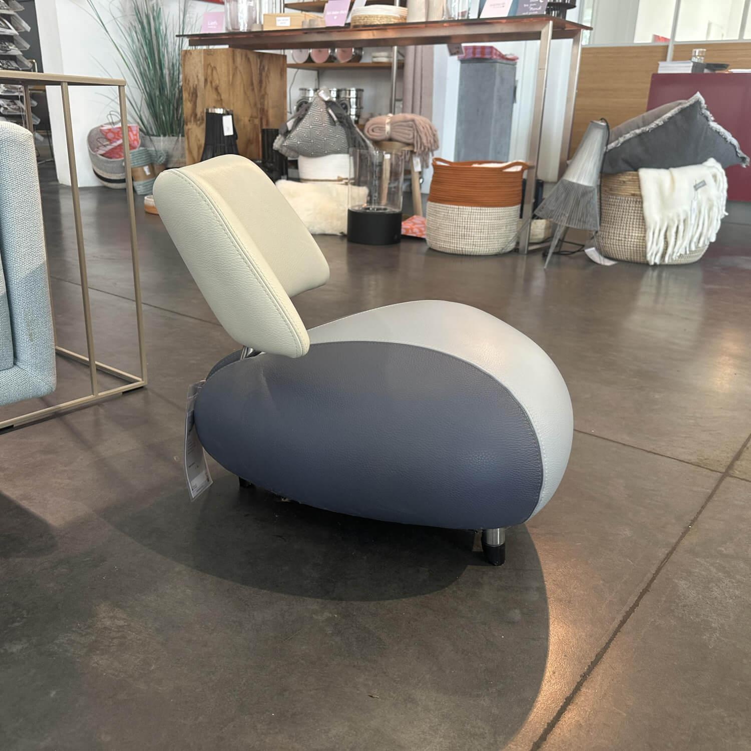 Leolux - Sessel Pallone Baby Lill' Leder Senso Sitz Mitte 3890 Heaven Hellgrau Außen 3210 Tempest Grau Rücken 9100 Dawn Beige - 4