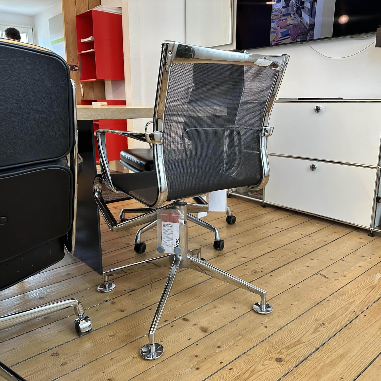 Alias - Konferenzstuhl Meetingframe Polyesternetzgewebe Schwarz Drehgestell Aluminium Verchromt - 7