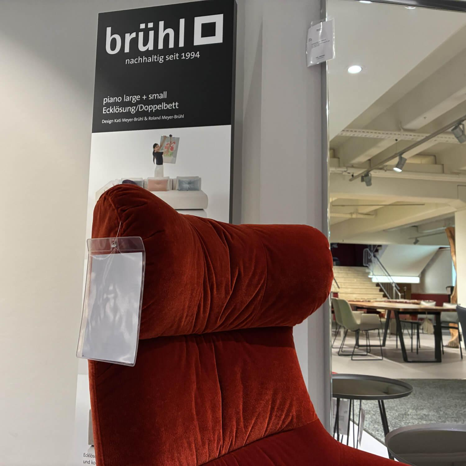 Brühl - Sessel Victor High Mit Hocker Stoff 4473 14 Rot Kreuzfuß Metall Schwarz 360 Grad Drehbar Rücken Stufenlos Verstellbat - 3