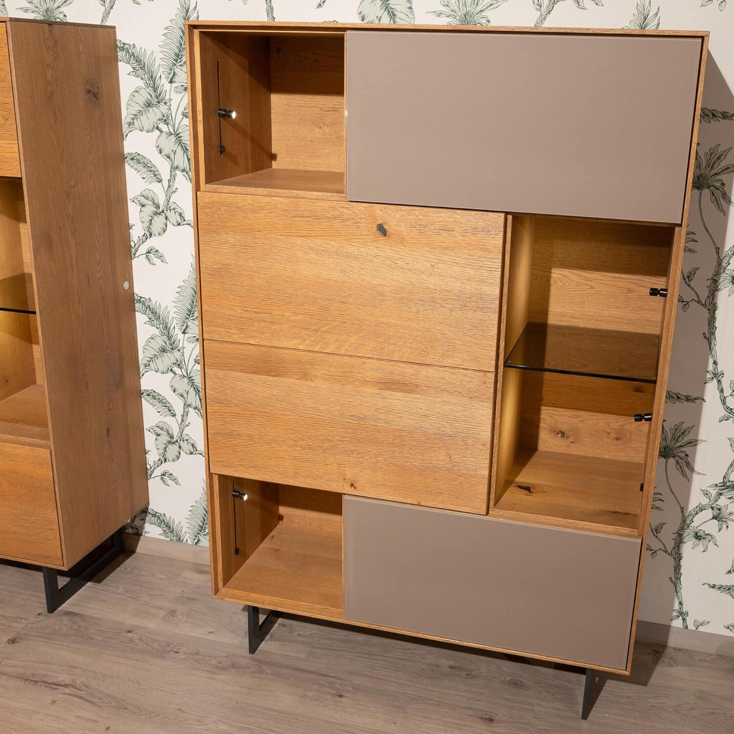 Anrei - Highboard Set Puro Syle 460 Asteiche Gebürstet Barrique Geölt Farbglas Steingrau Sockel Metallrahmen Schwarz Inklusive LED Beleuchtung Ohne Links Highboard - 7