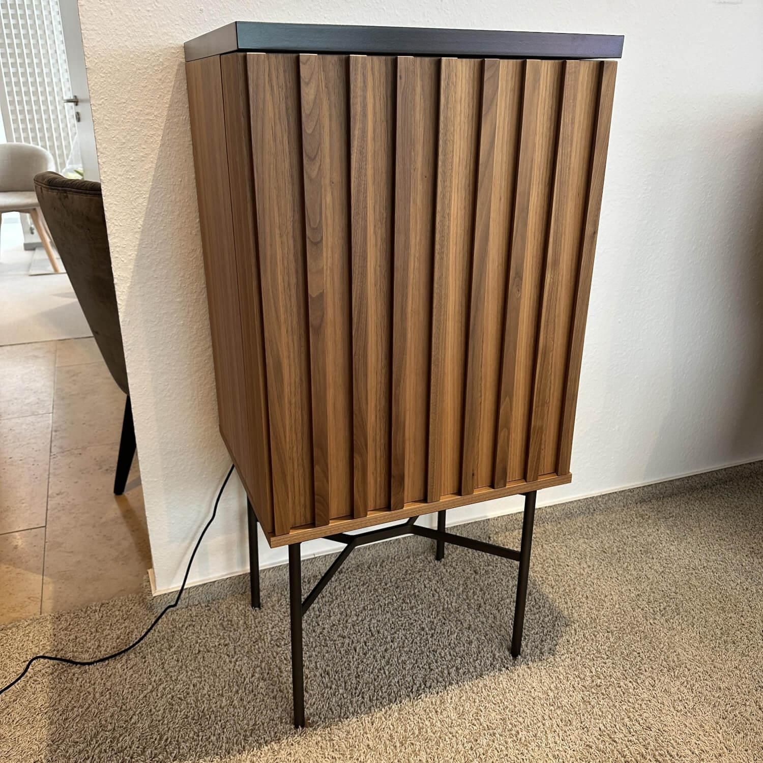 More - Barschrank Harri Nussbaum Massiv Gestell Metall Anthrazit Inklusive Led Beleuchtung - 10