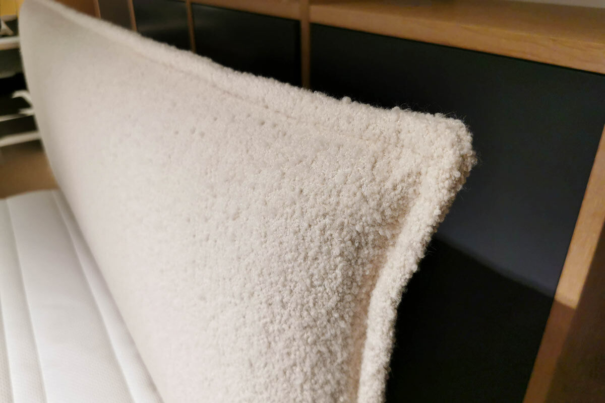 Signet - Polsterbett Soraya Stoff Locarno Creme Füße Aluminium Pulverbeschichtet Schwarz mit Lattenrahmen - 5