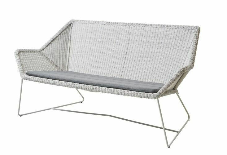 Cane Line - Sofa Breeze Geflecht Cane Line Weave White Grey Grau Gestell Hellgrau Mit Kissensatz Stoff Natté Light Grey Grau - 1
