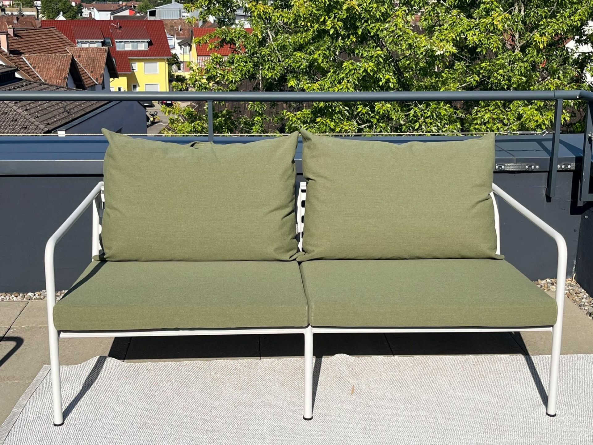 Houe - Lounge Sofa Avon Stoff Sunbrella Heritage Leaf Grün Gestell Stahl Weiß Pulverbeschichtet - 7