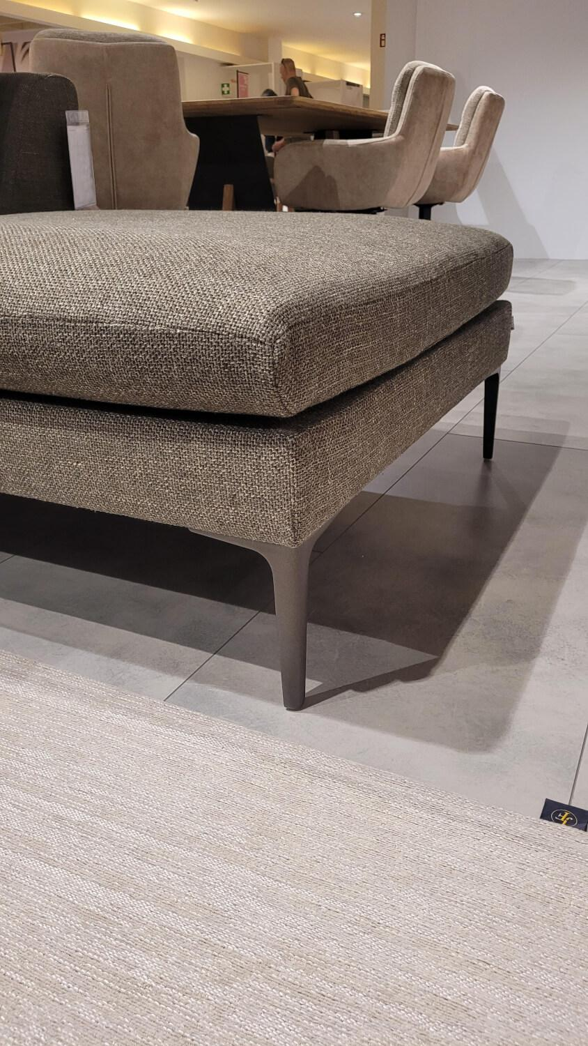 Jori - Ecksofa Tigra Landscape JR 2226 Stoff Siena C0006 Grau Grün Eckfuß Metall Schwarz Lackiert Mit Verstellbarer Armlehne - 2