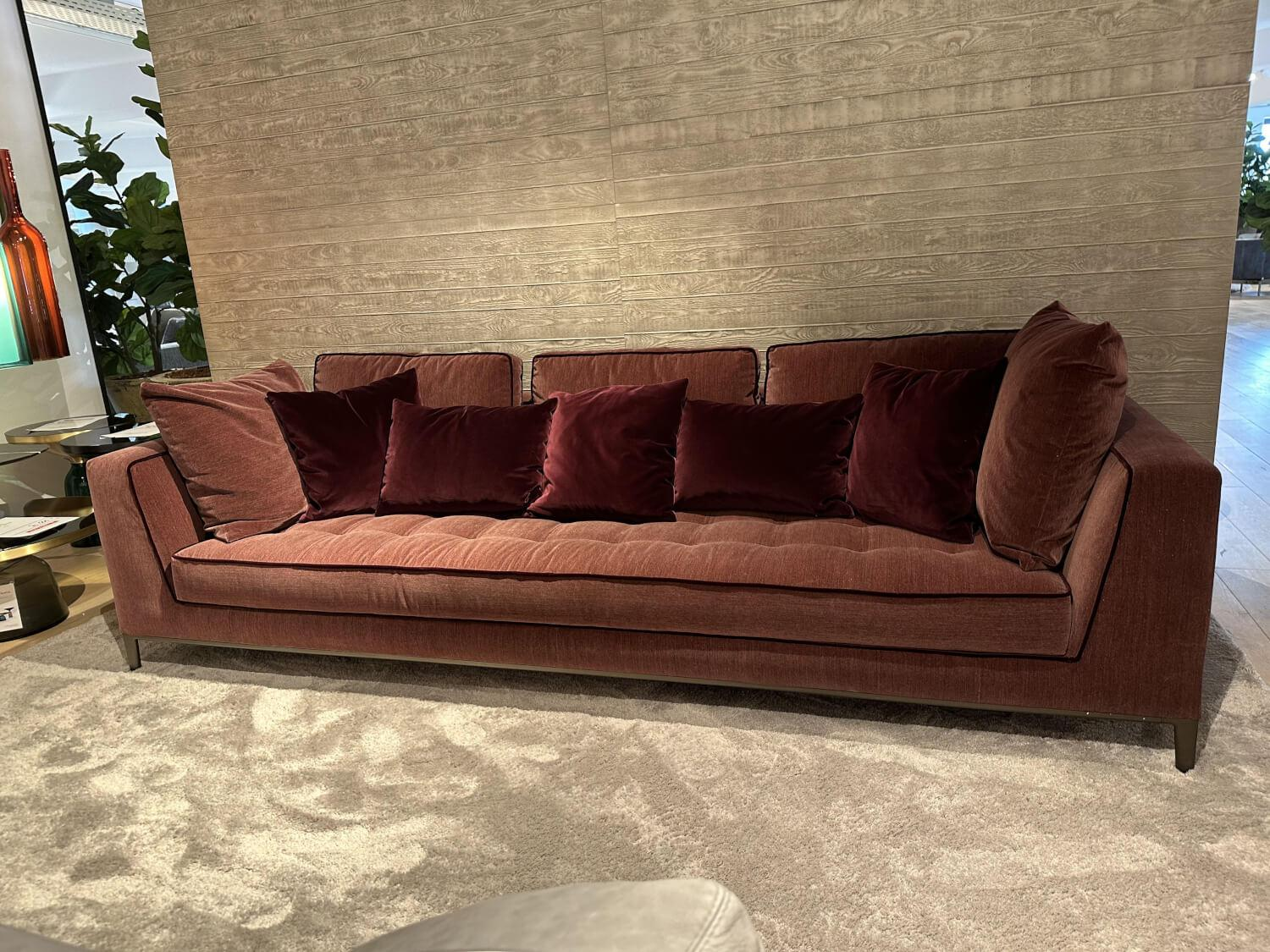 B&B Italia - Sofa Lucrezia Stoff Sirio Vinaccia Bordaux Rot Füße Schwarz Inklusive Kissen - 5