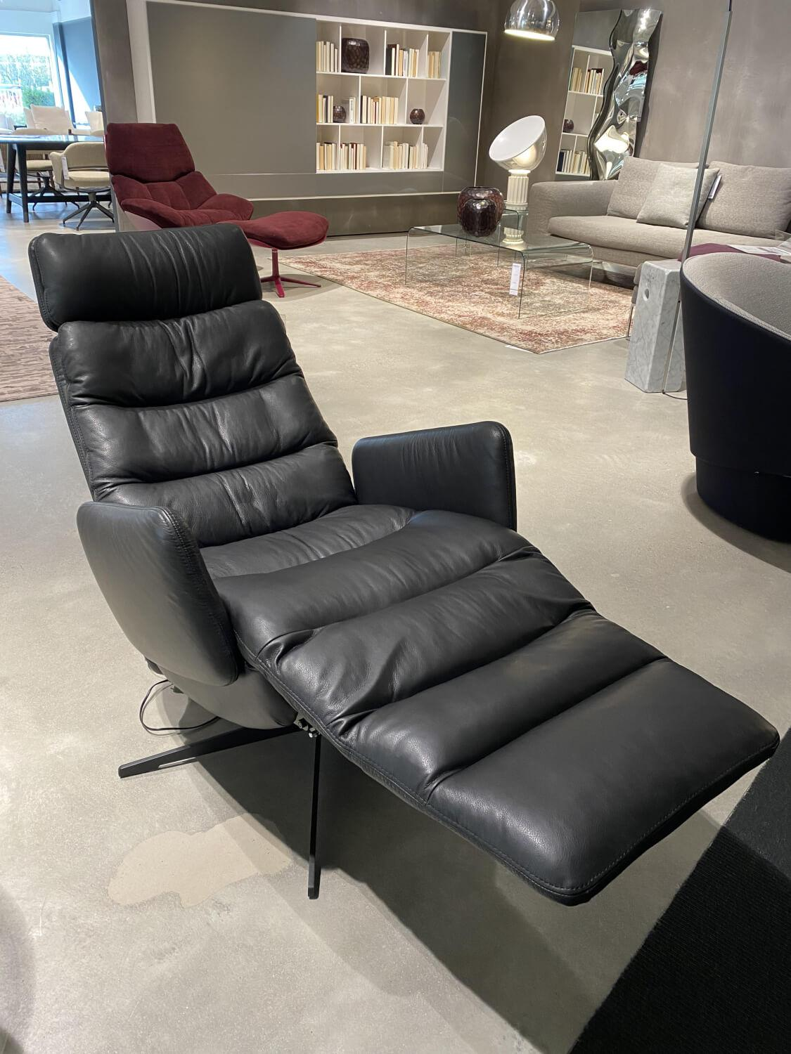 KFF - Sessel Arva E Lounge Leder Sauvage 8105 Schwarz 5 Stern Gestell Metall Schwarz M01 Mit Elektrischen Verstellungen - 6