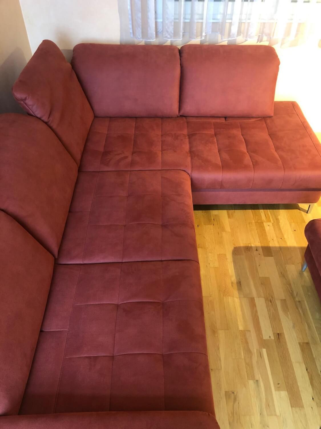 Dietsch - Ecksofa Family Relax 3 Stoff Deluxe Ziegel Rot Füße Metall Mit Bettauszug Inklusive Hocker - 3