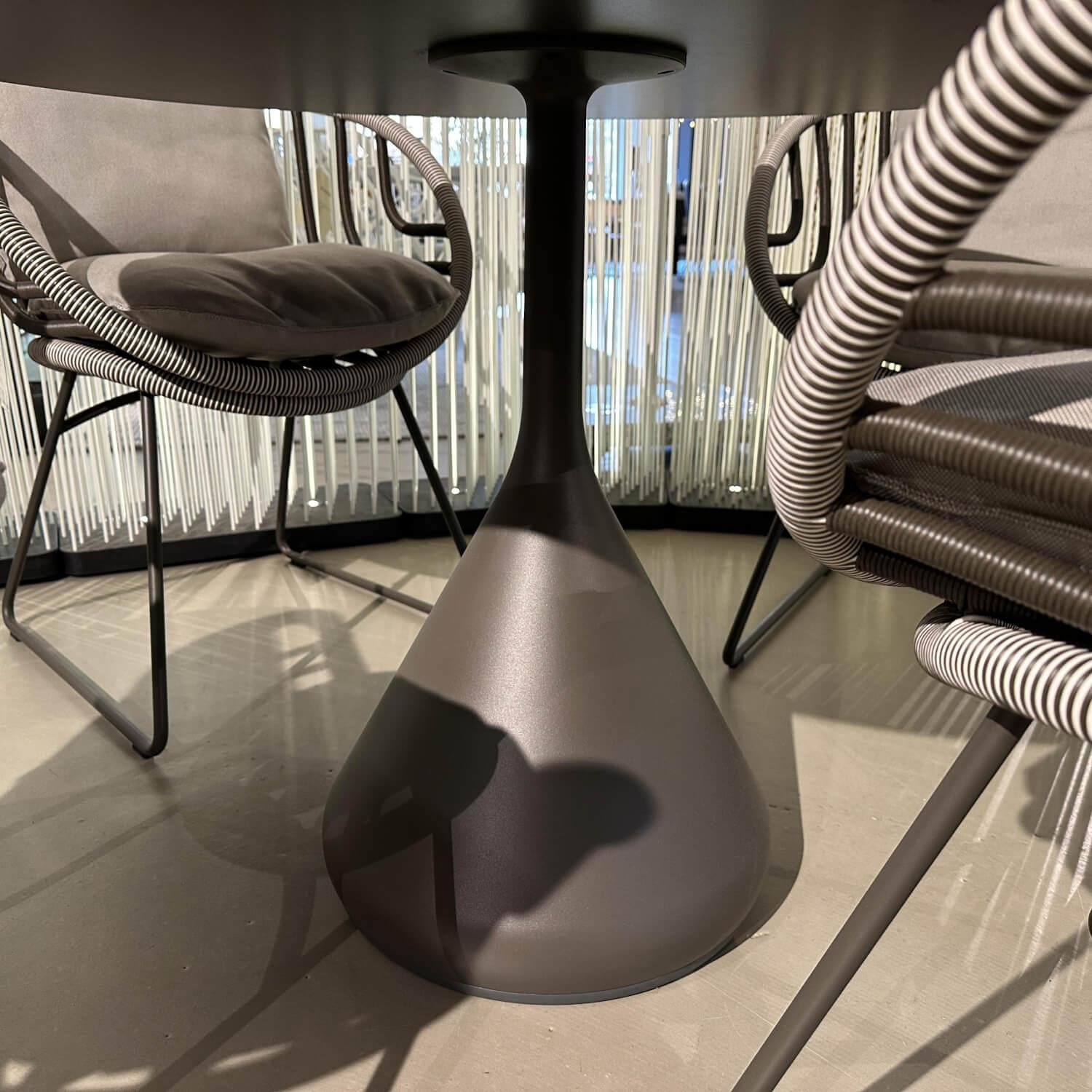 DEDON - Outdoor Sitzgruppe Satellite Und Kida Tischplatte HPL Black Schwarz Gestell Aluminium Black Pepper Schwarz Pulverbeschichtet - 6