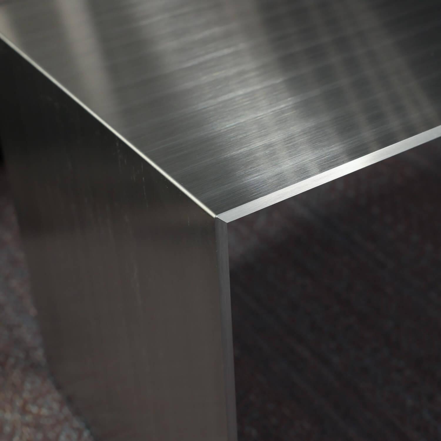 Cassina - Couchtisch Note Niedrig Mit Rollen Lack Glänzend Weiß Und Brücke Aluminium Eloxiert - 5