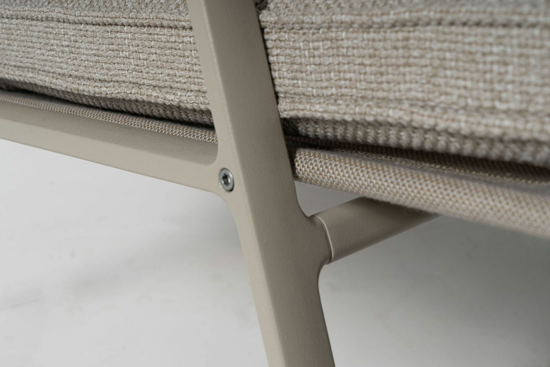 Vipp - Loungesessel Vipp 713 Sitz Und Rücken Gepolstert Rücken Rattan Beige Gestell Aluminium Beige Pulverbeschichtet - 7