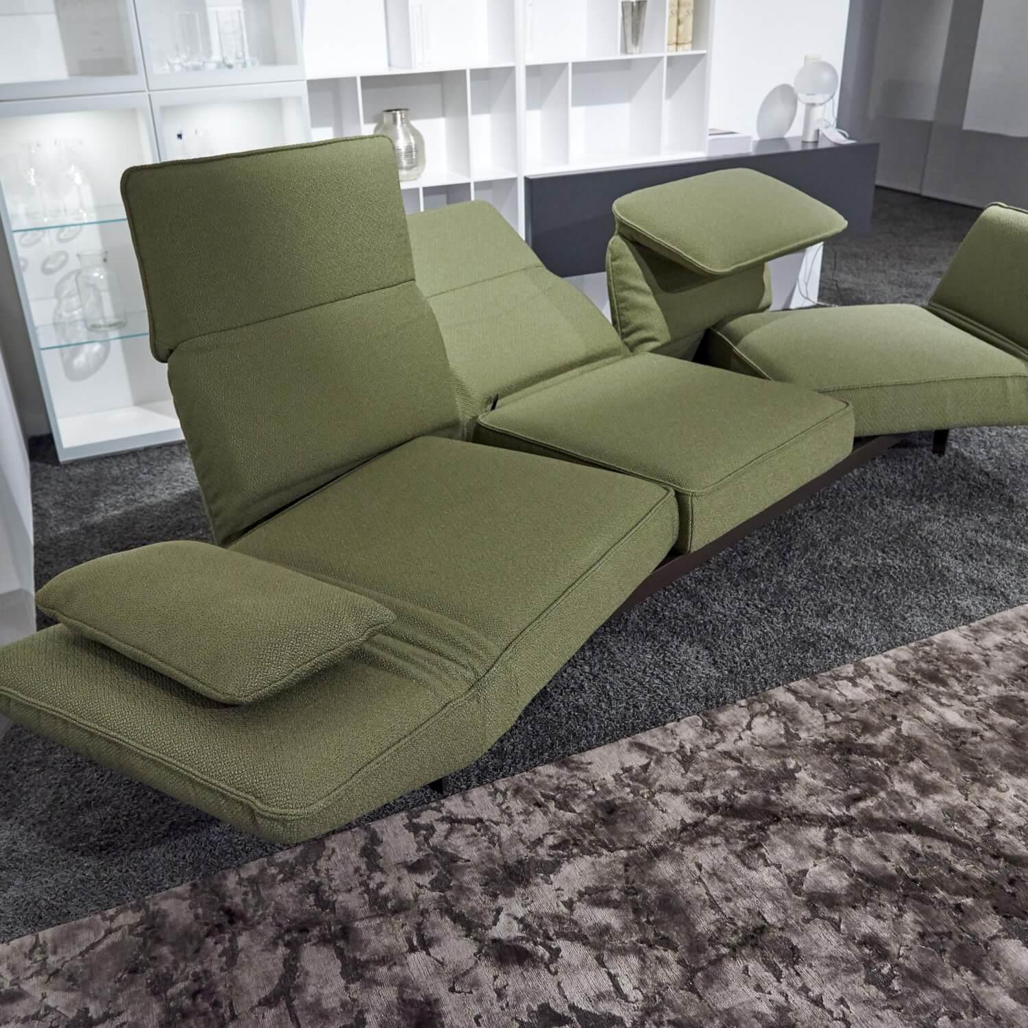 Rolf Benz - Sofa Mera Stoff 24.554 SchilfgrünGestell Stahl Feinstrukturiert Pulverbeschichtet mit Bank - 2