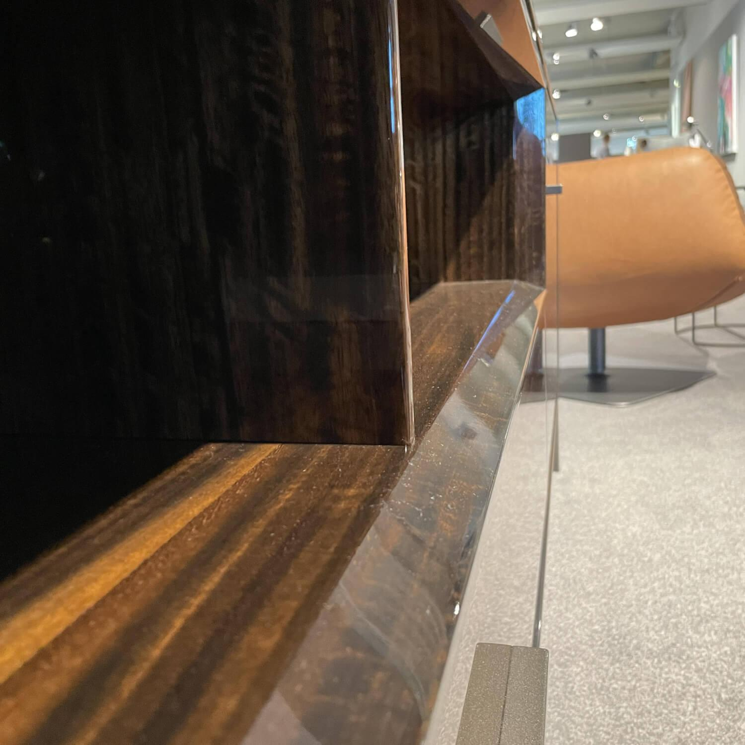 B&B Italia - Sideboard Eucalipto Front Eukalyptus Glänzend Acrylharzbezug Schwarz - 6