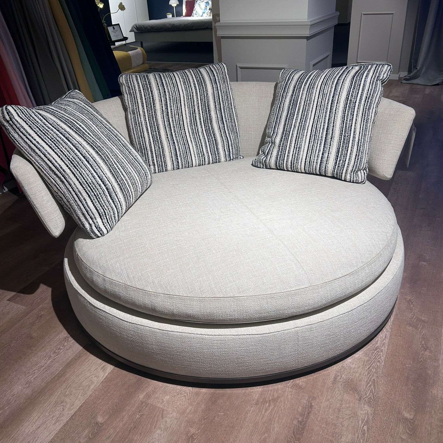 B&B Italia - Sofa Âmoenus Soft Rund Stoff Lou 2613 102 Bastfarben Grau Füße Rollen - 5