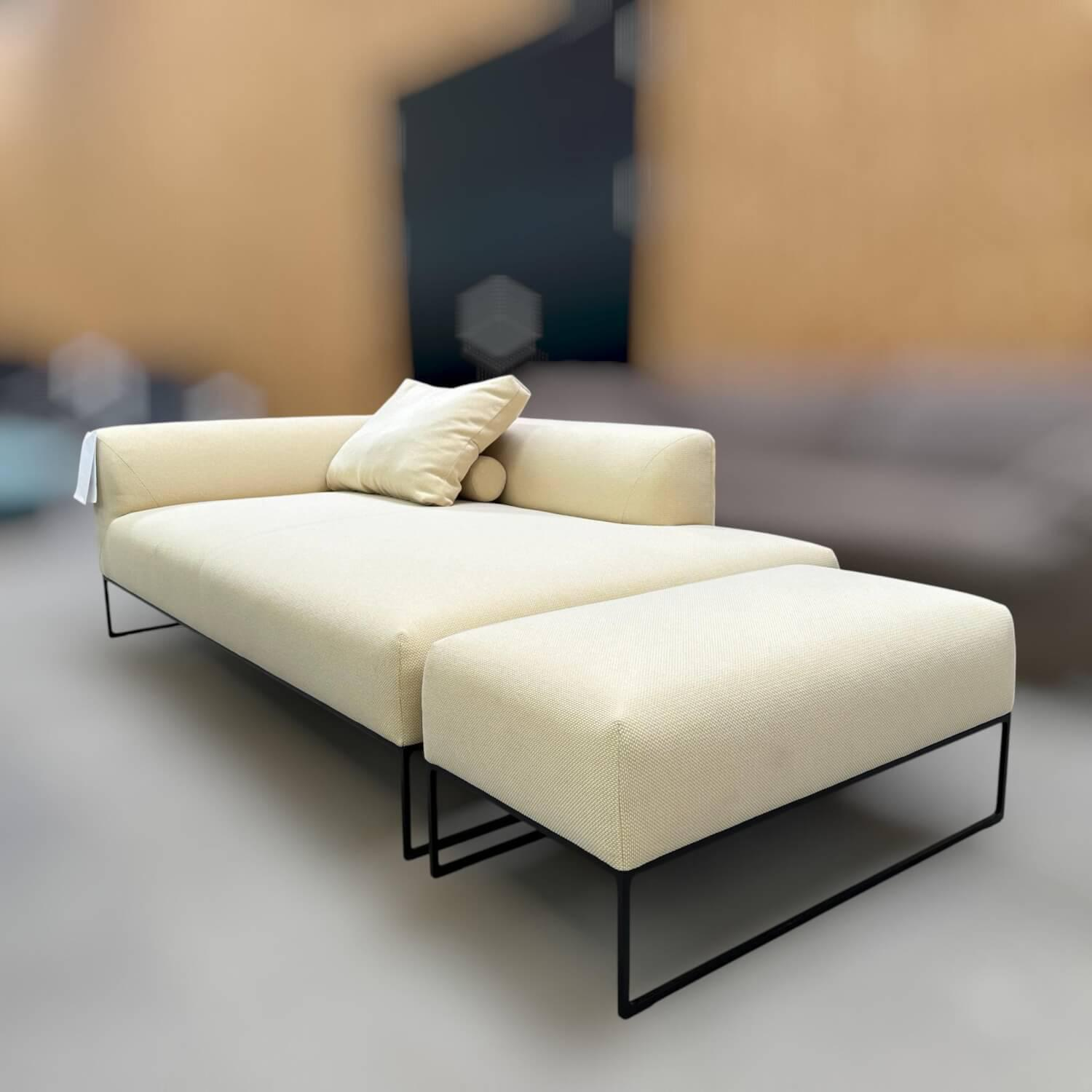 COR - Sofa Mell Lounge Stoff 7009 Maharam Merit Hellgelb Gestell Metall Schwarz Inklusive Kissen Mit Rolle - 3