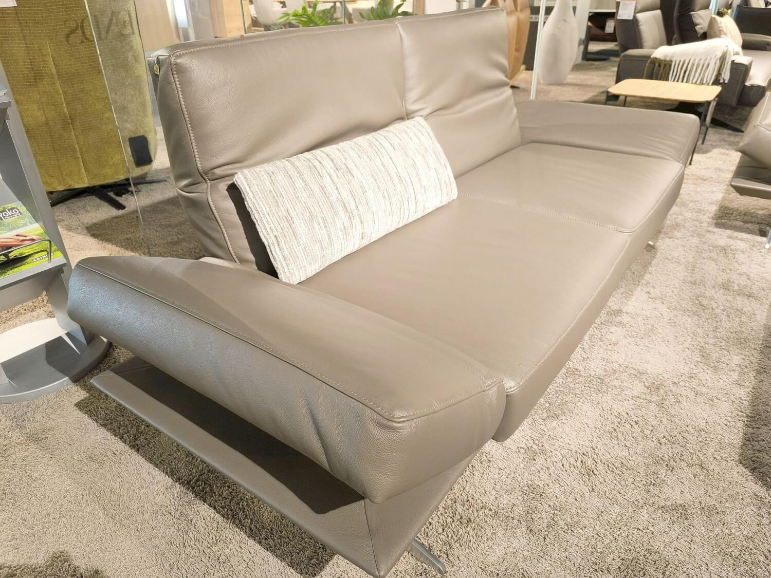 Koinor - Polstergarnitur Wesley Leder X Happy Oak Beige Gestell Metallkufe Nickel Schwarz Satiniert Inklusive Kissen - 3