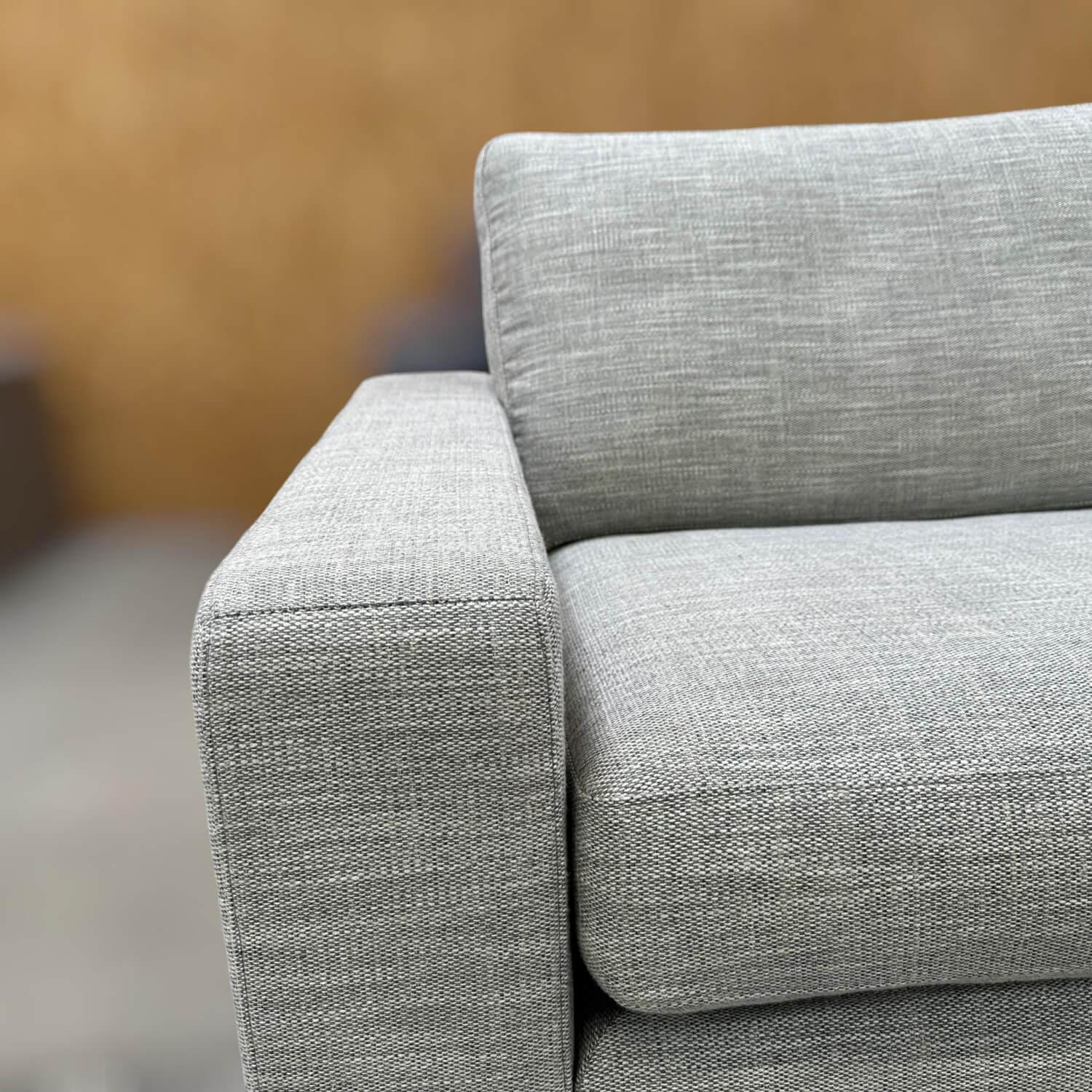 COR - Sofa Conseta Bodennah Stoff 9208 Rauchgrau Mit Kunststoffgleitern - 3