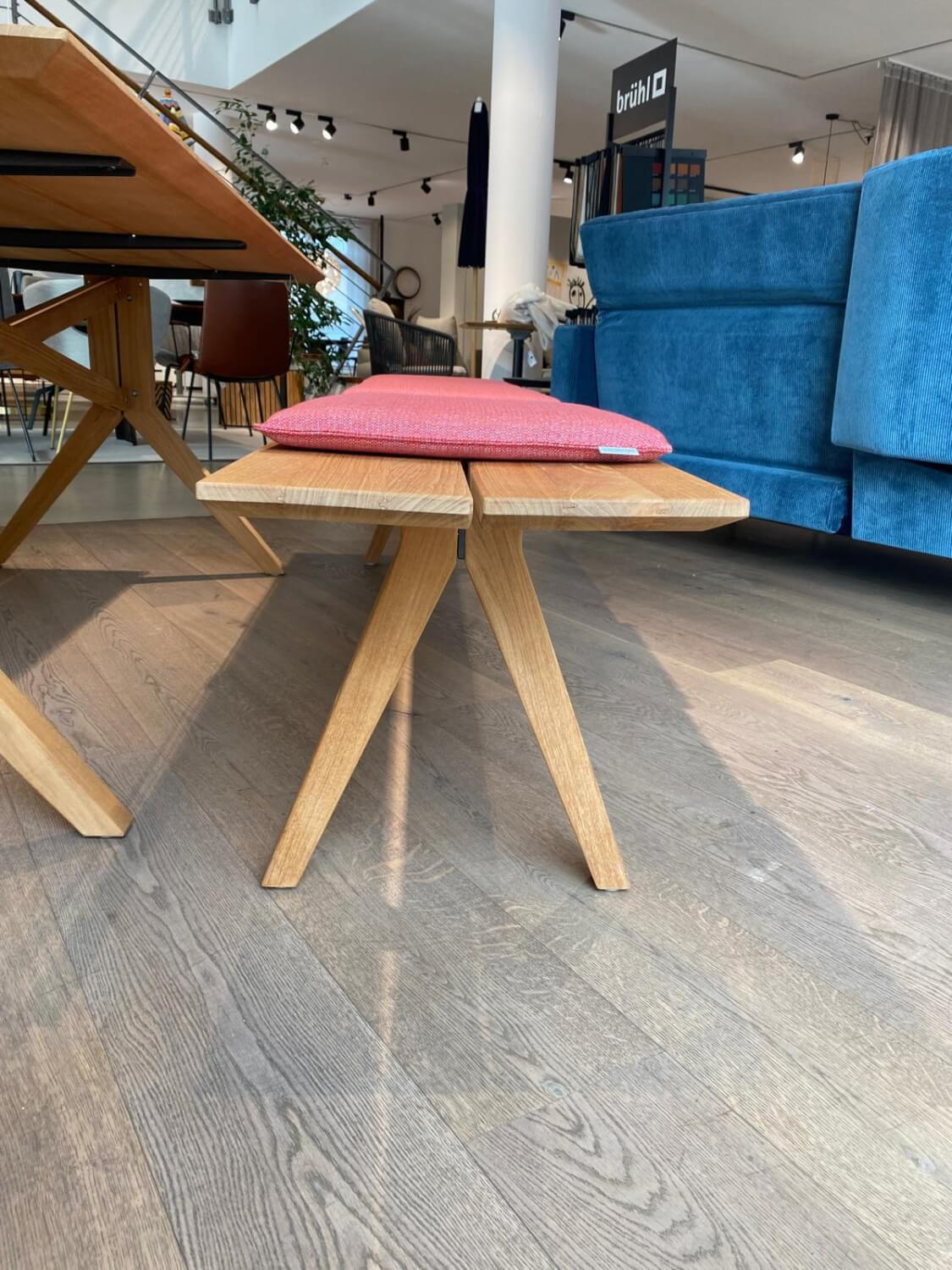 Weishäupl - Tisch Loft Teak Massiv Verleimt mit Bank und Polsterauflagen - 7