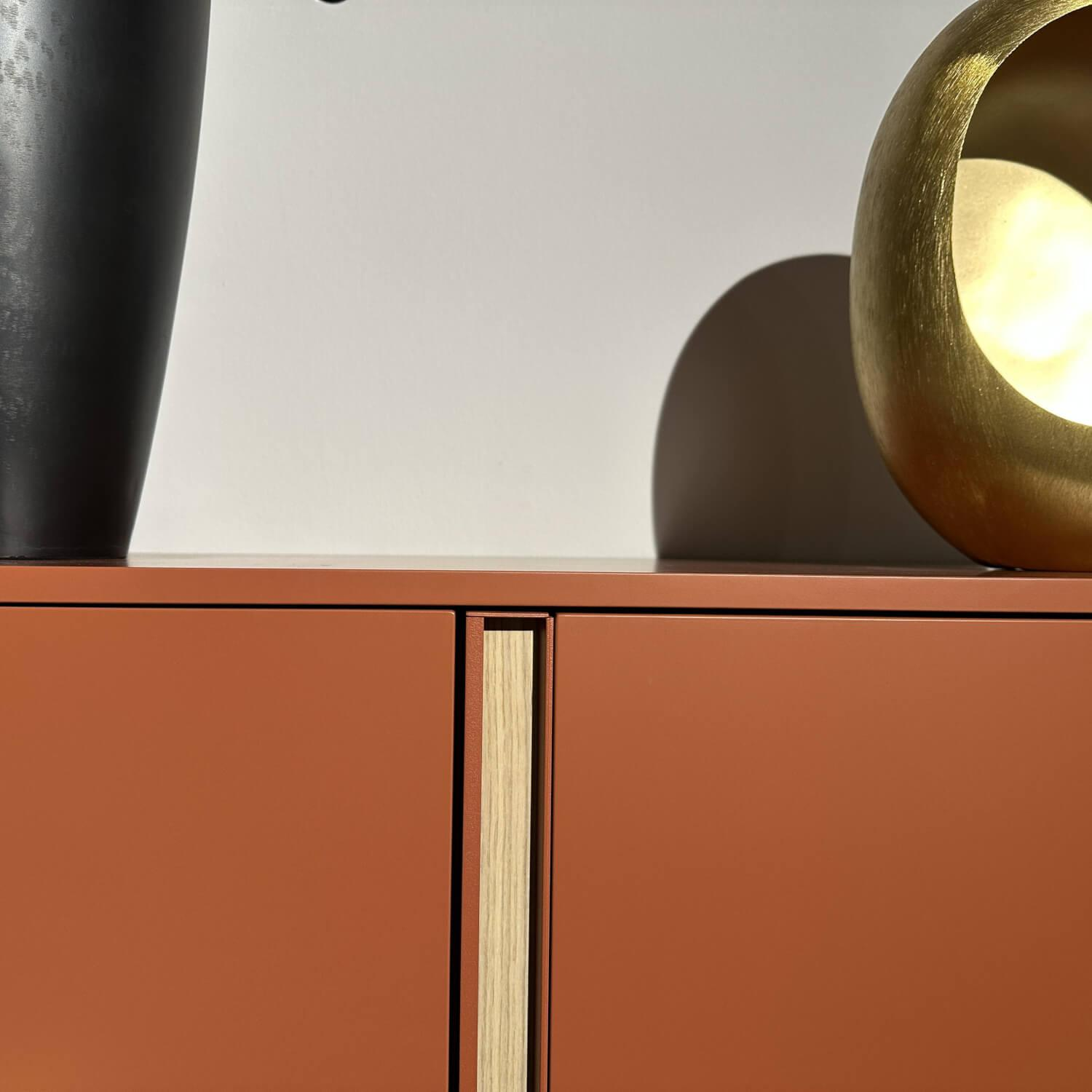 Contur - Highboard Venzone Lack 171 Tabasco Orange Gestell Metall Einsatz Eiche - 5