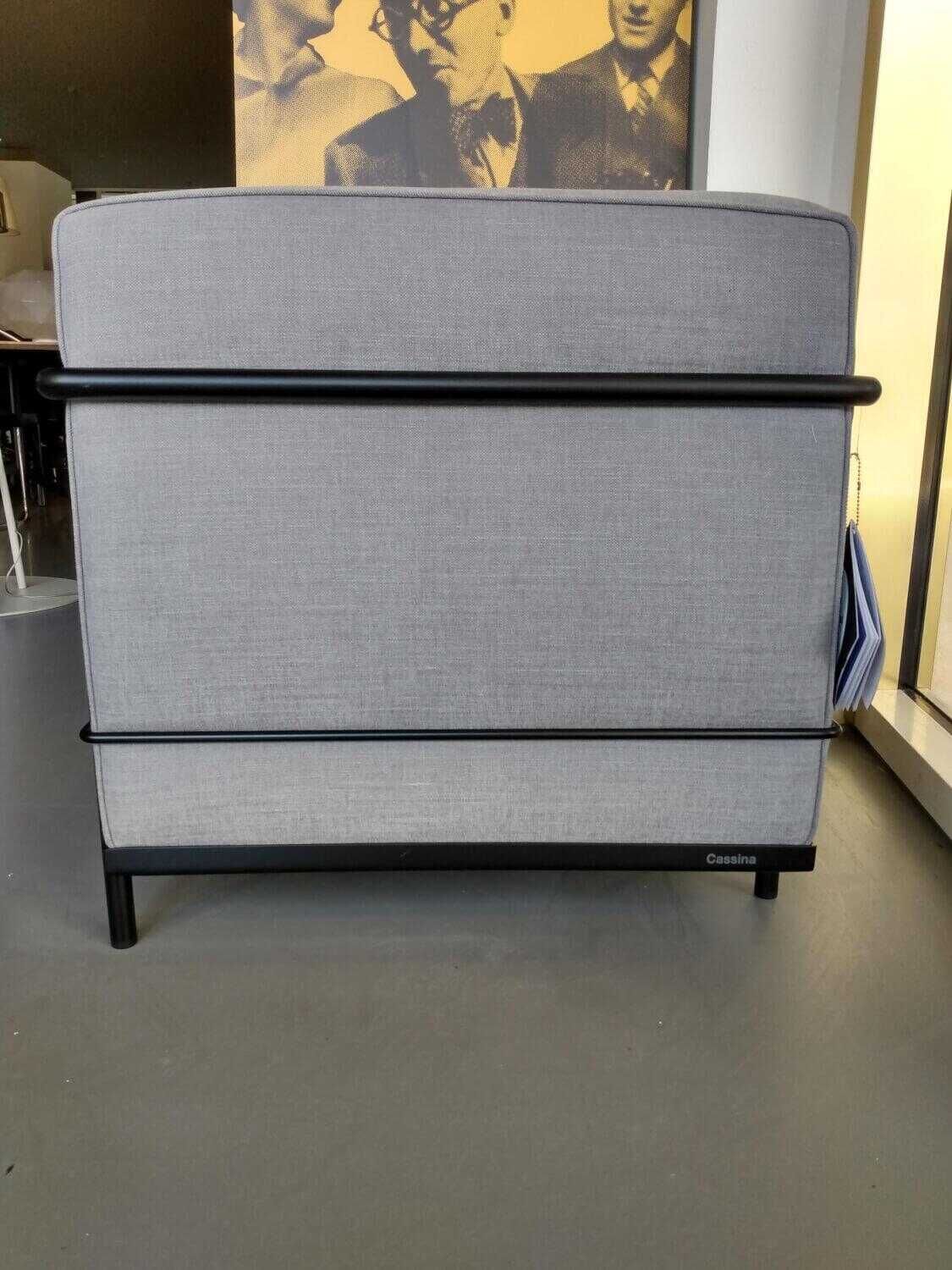 cassina-sessel-lc2-stoff-grau-gestell-schwarz-c4aad4b490a6g372MVRPnvzPZ Cassina - Sessel LC2 Stoff Grau Gestell Schwarz - 8