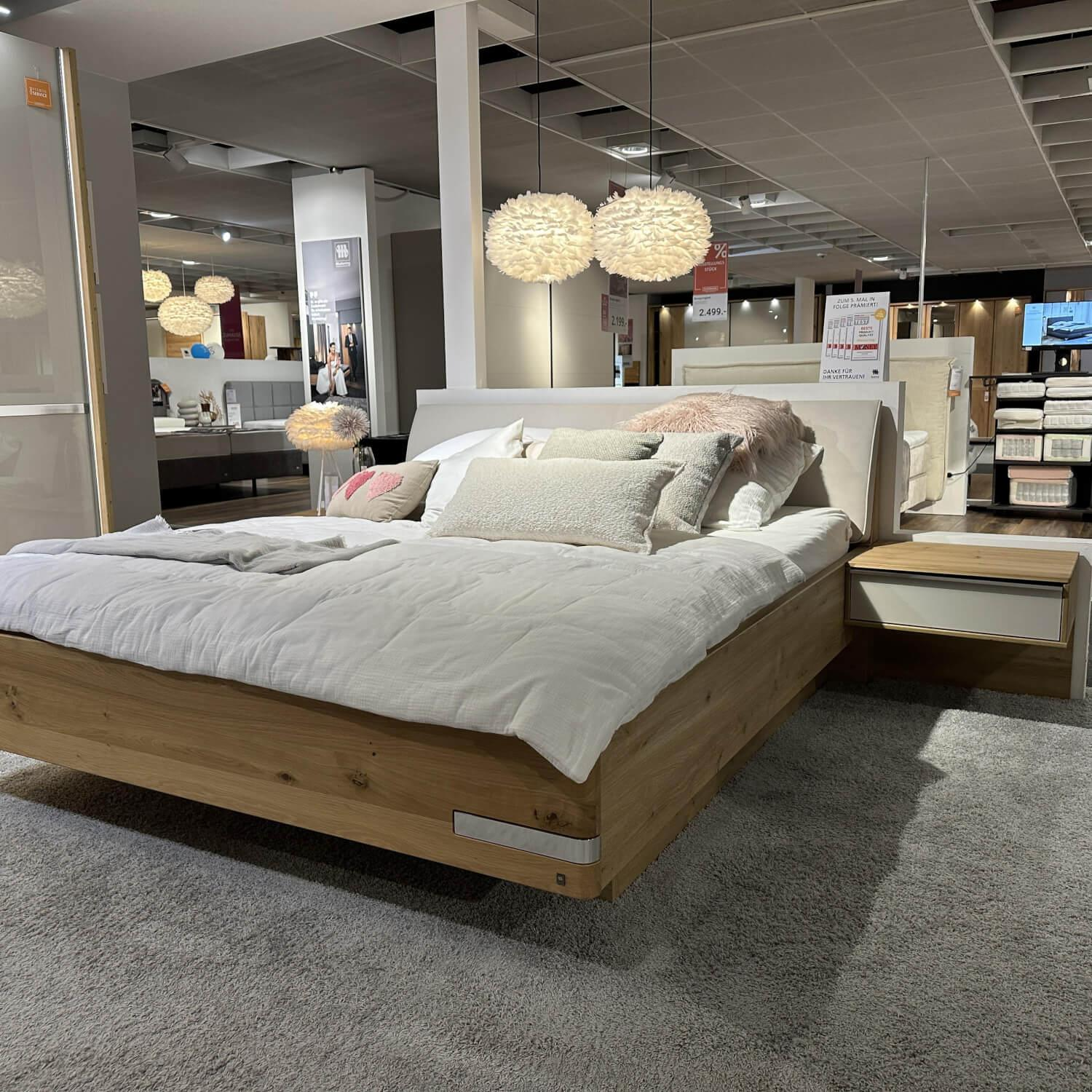 Musterring - Schlafzimmer Savona 2.0 Holz Bianco Eiche Massiv Korpus Bianco Eiche Nachbildung Türen Glas Champagner - 5