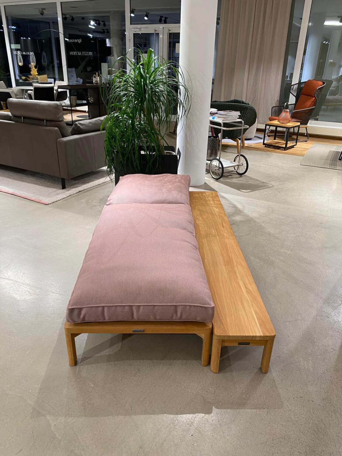 Weishäupl - Sonnenliege New Hampton Stoff Zori Hibiskus Rosa Teakholz mit Anstelltisch - 5