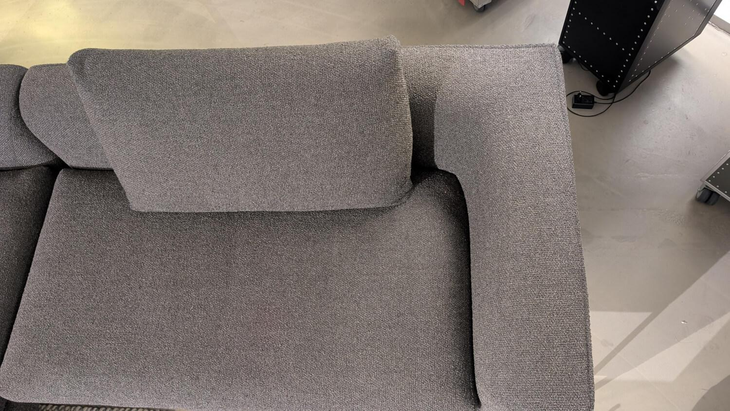 COR - Ecksofa Mell Lounge Stoff Dessin 8212 Dunkelgrau Gestell Metall Grau Lackiert Inklusive 2 Kissen - 8