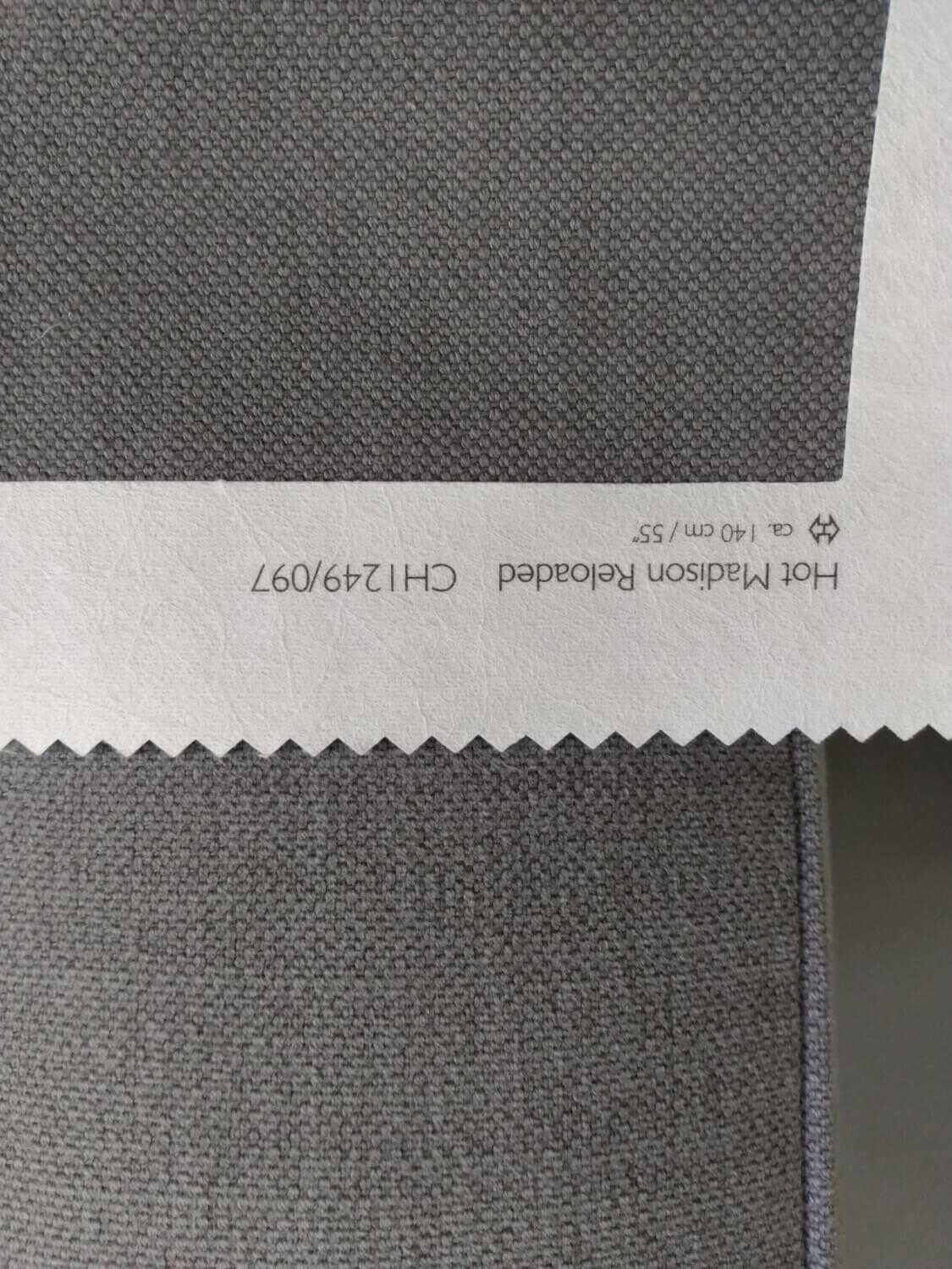 cassina-sessel-lc2-stoff-grau-gestell-schwarz-a015720c0b73CqfLwPdy84UFV Cassina - Sessel LC2 Stoff Grau Gestell Schwarz - 3