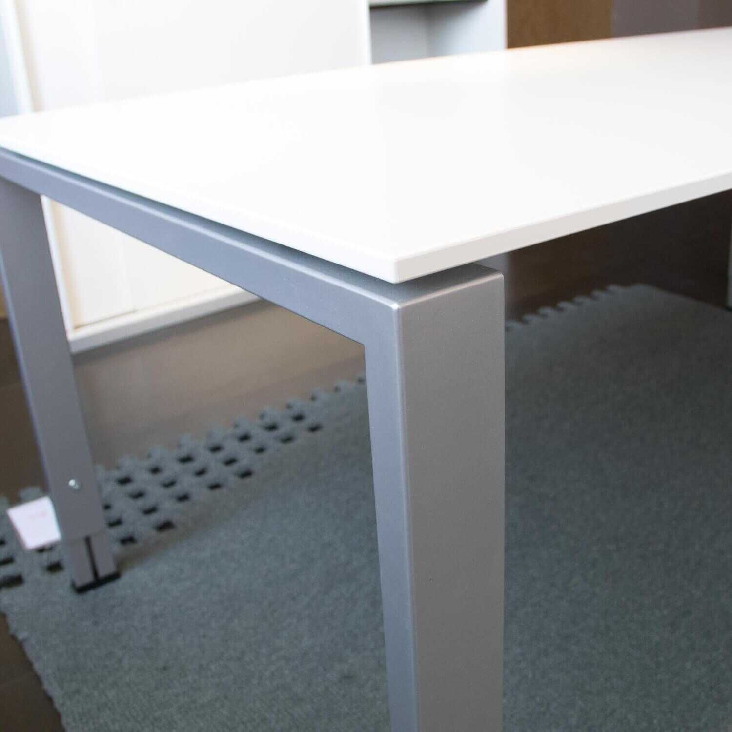 Schreibtisch mit Beistellschrank Hartbelag Weiß Ausziehbar